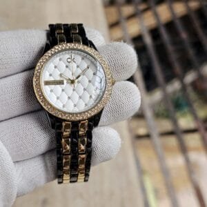 Elegant Women's Designer Analogue Watch – Slim Dial