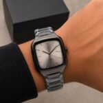 Premium Men’s Quartz Watch – Stainless Steel Date Edition