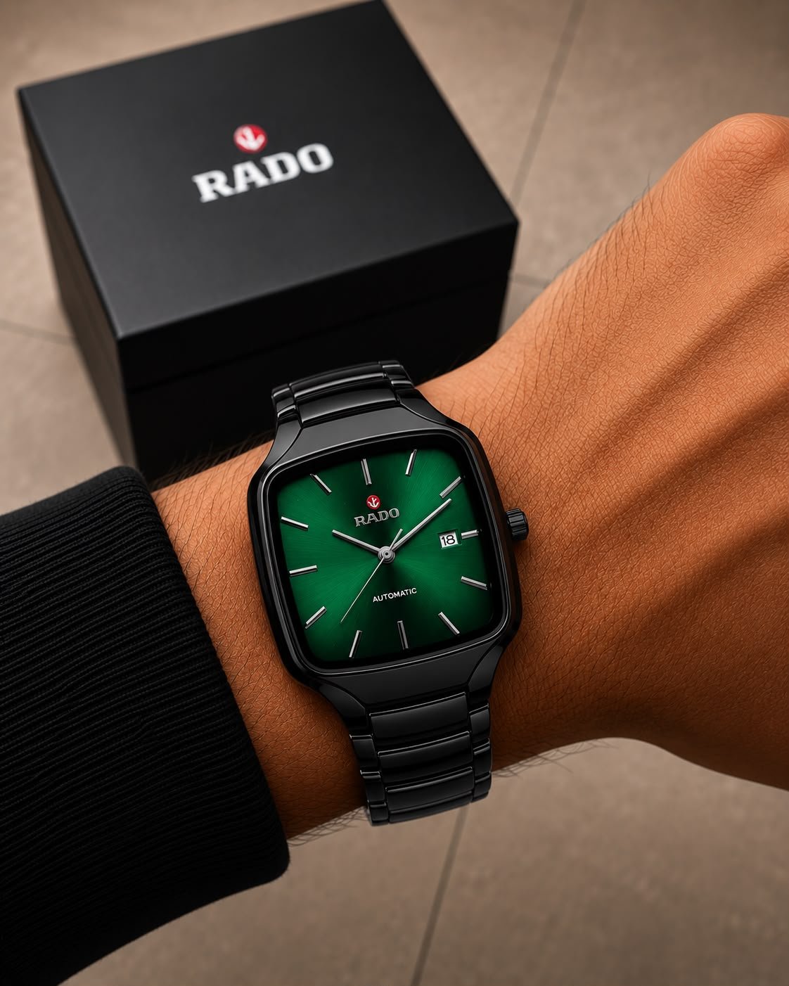 Premium Men's Quartz Watch – Stainless Steel Date Edition