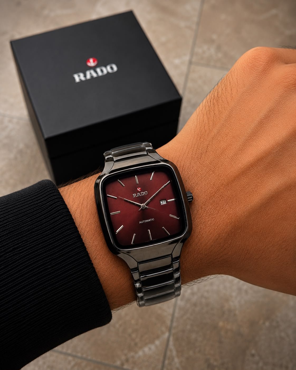 Premium Men's Quartz Watch – Stainless Steel Date Edition