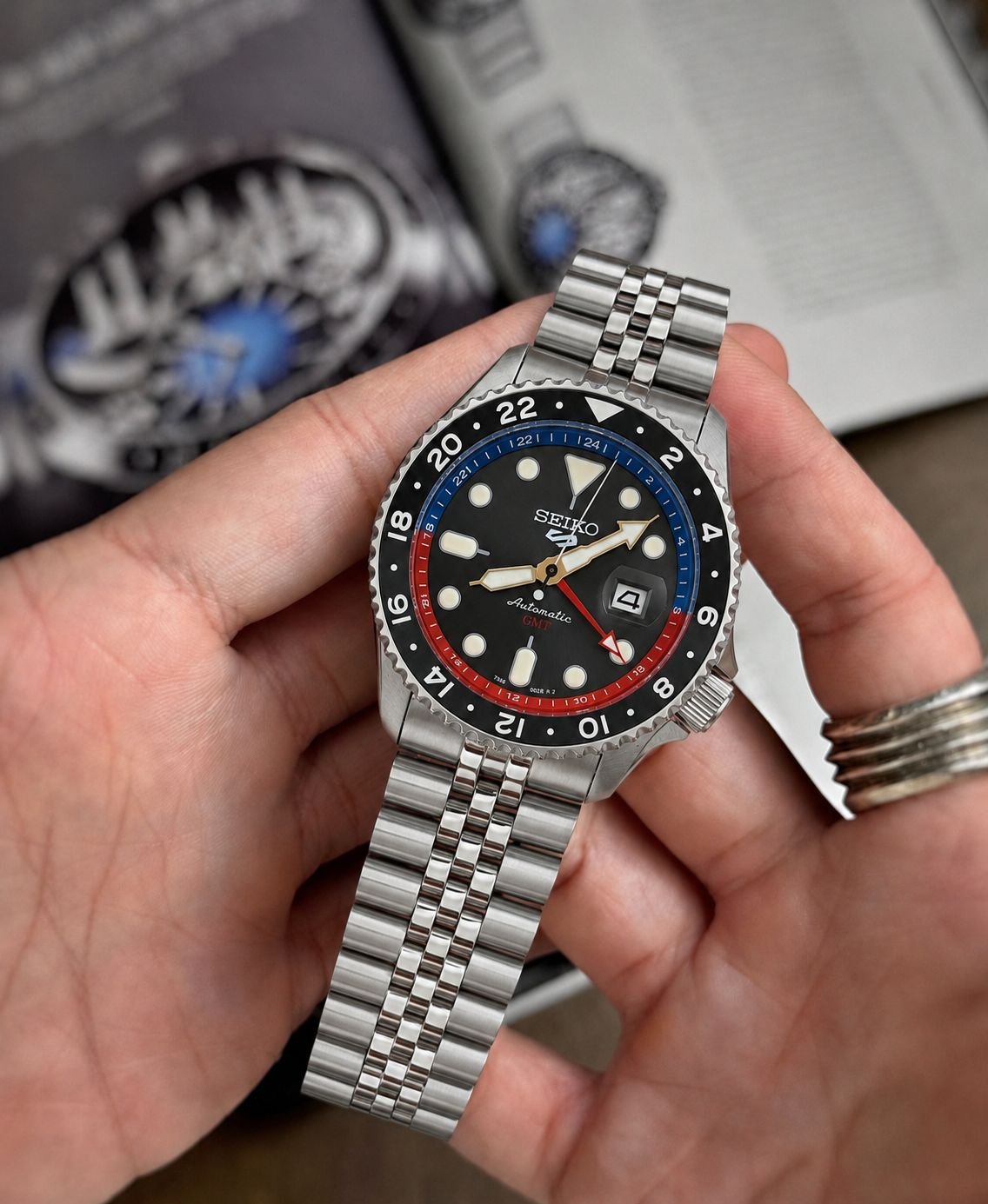 Premium GMT Automatic Men's Watch – Dual Time Sport 43mm