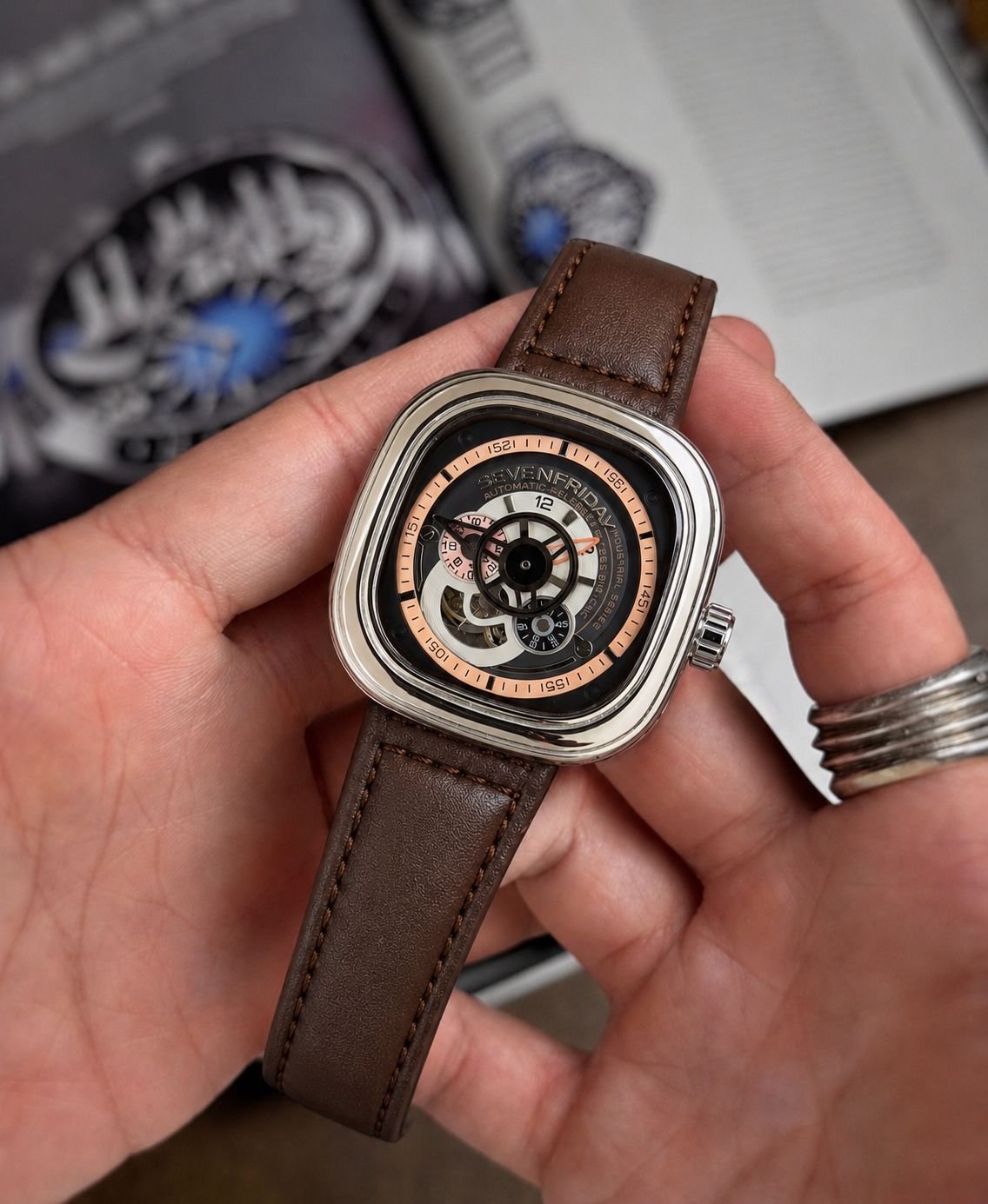 Unisex Automatic Fashion Watch – Sapphire Glass & Leather Edition