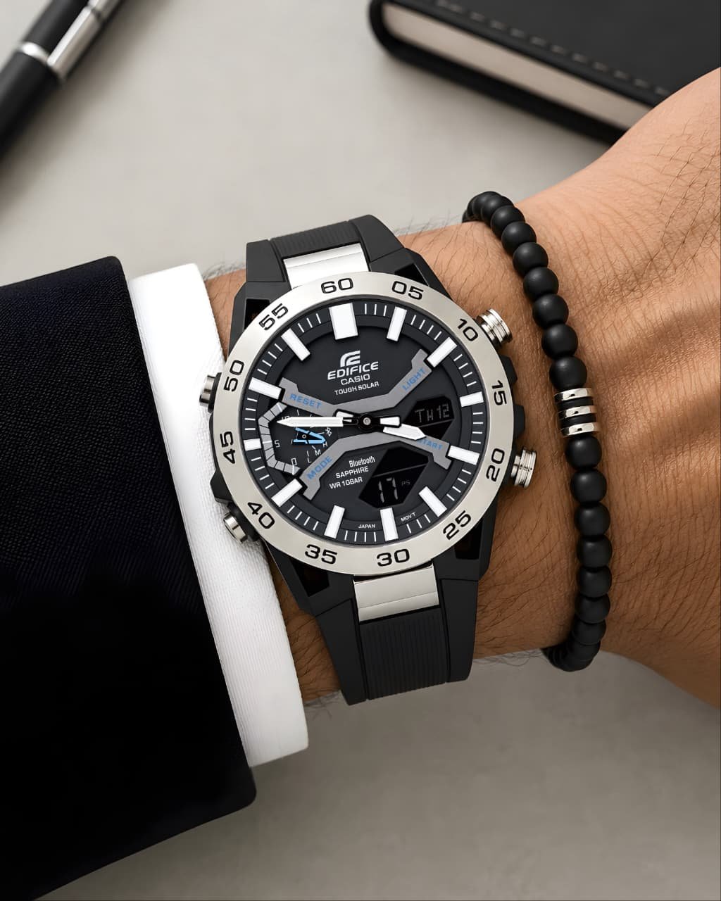 Sospensione Digital-Analog Men's Watch – Lightweight Carbon Edition Sospensione Digital-Analog Men's Watch – Lightweight Carbon Edition