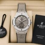 Men’s Designer Fiber Strap Watch – Precision Analog Date Edition
