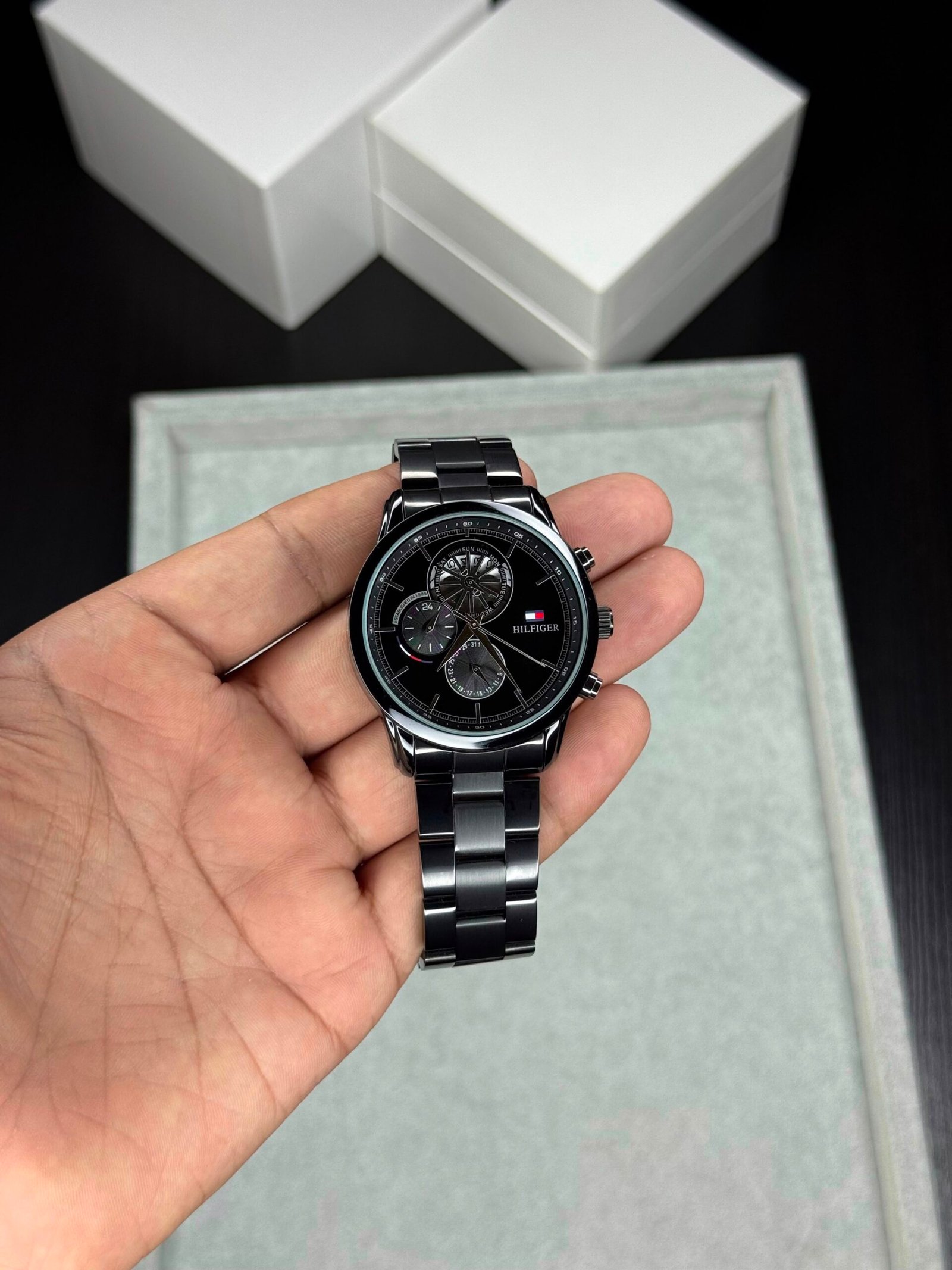 Men's Multifunction Chronograph Watch – Green Dial 42mm