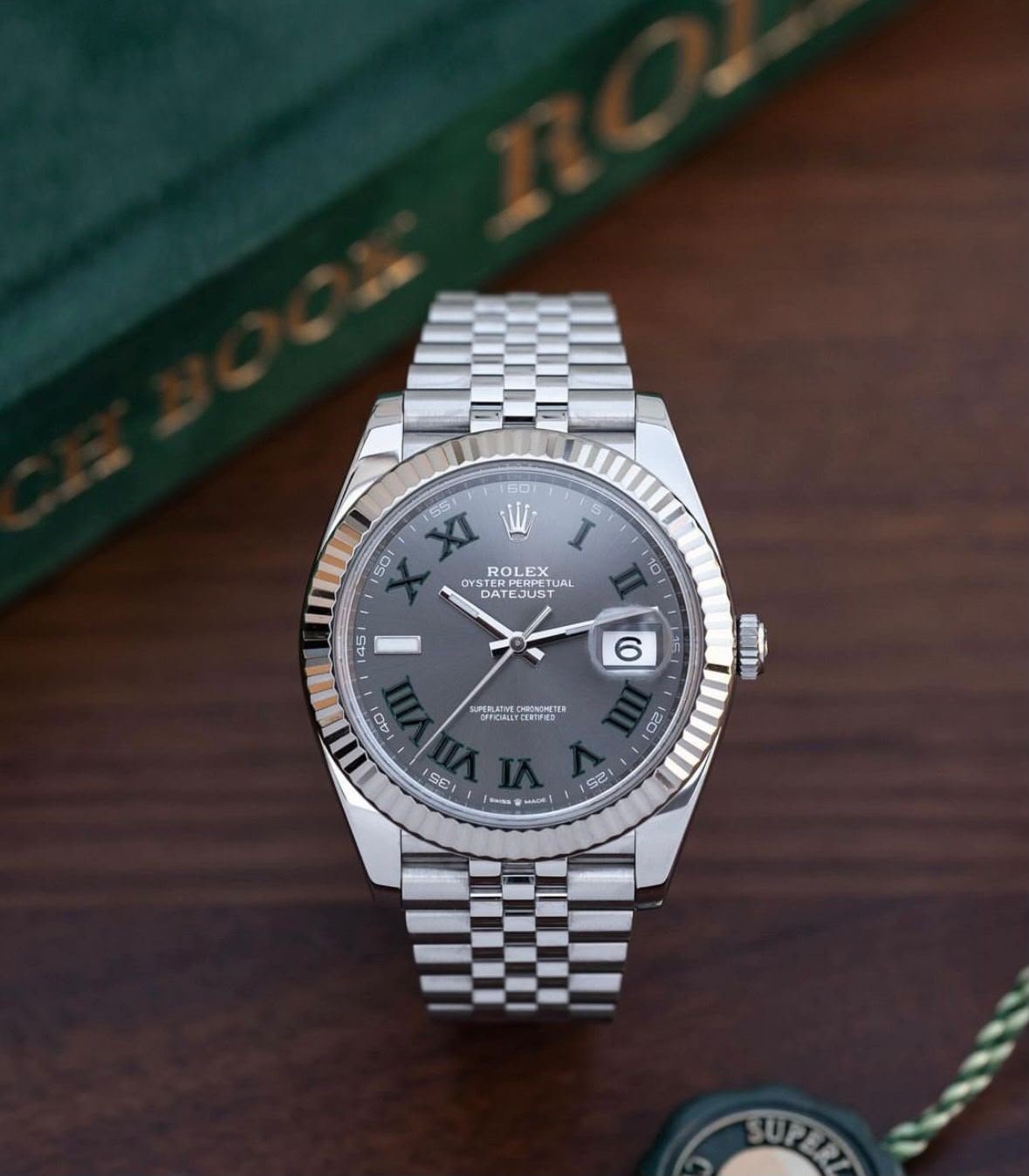 Premium DateJust Automatic Men's Watch – 43mm Brushed Silver Edition