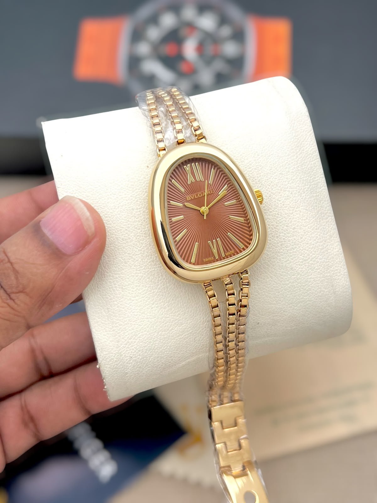 Luxury Oval Bracelet Women's Watch – Premium Sunburst Dial Edition