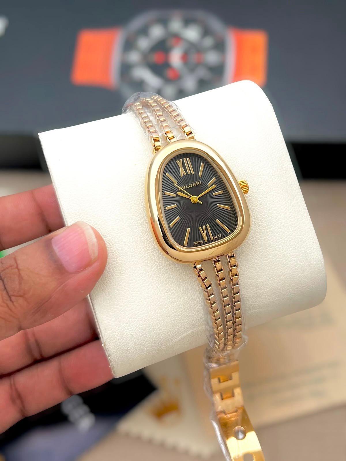 Luxury Oval Bracelet Women's Watch – Premium Sunburst Dial Edition