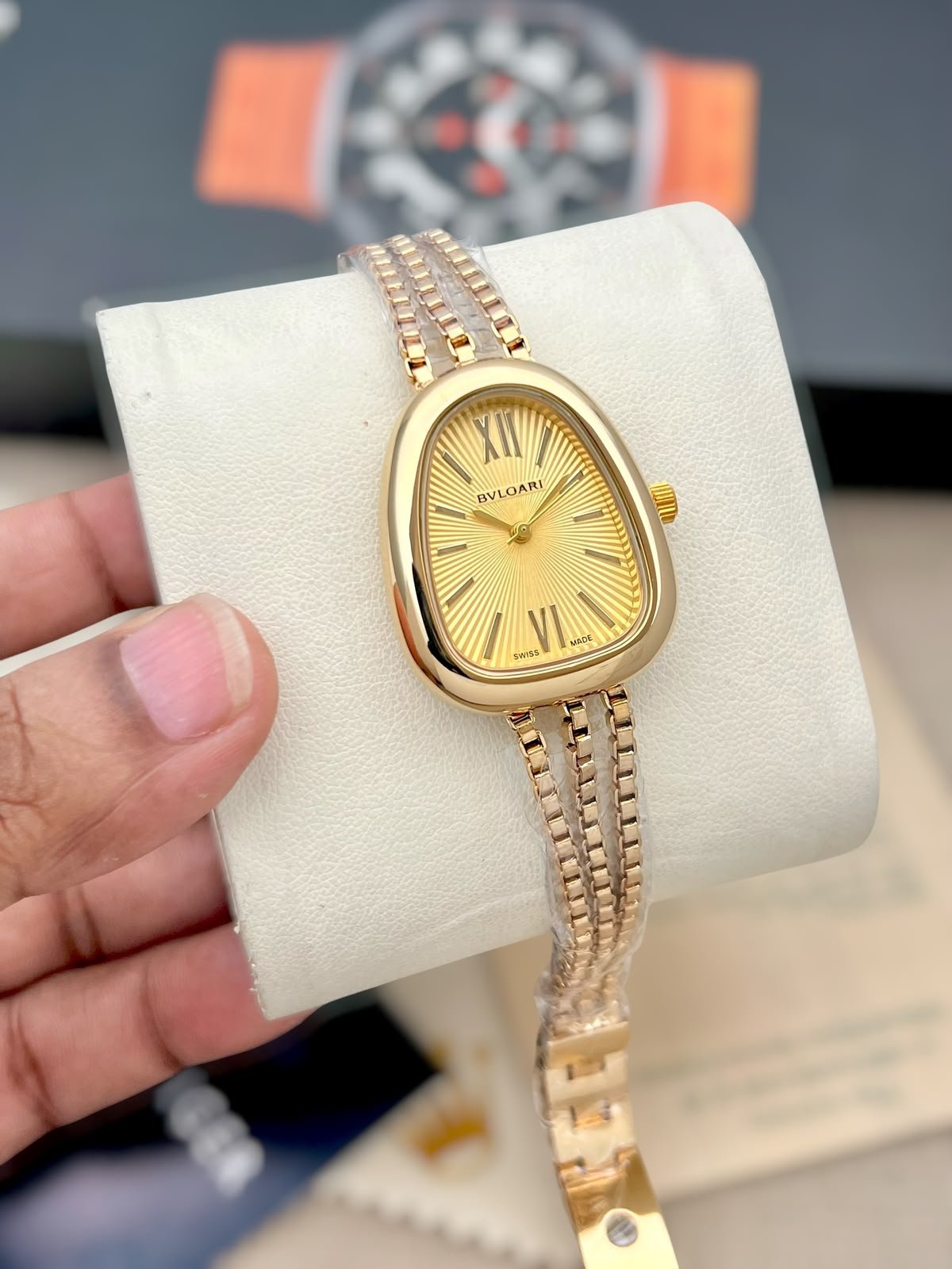 Luxury Oval Bracelet Women's Watch – Premium Sunburst Dial Edition