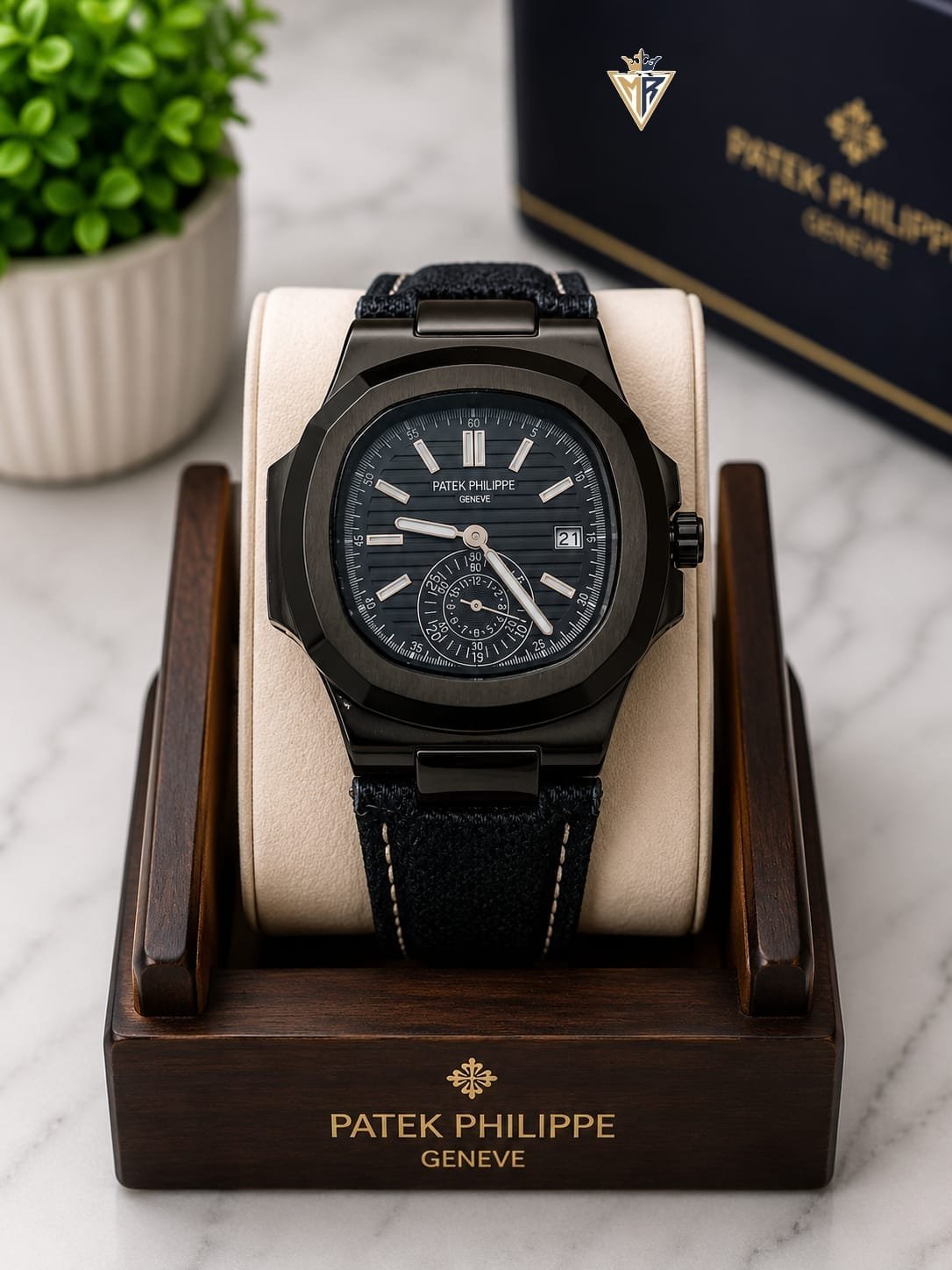Luxury Square Dial Men's Watch – Textured Strap & Date Edition