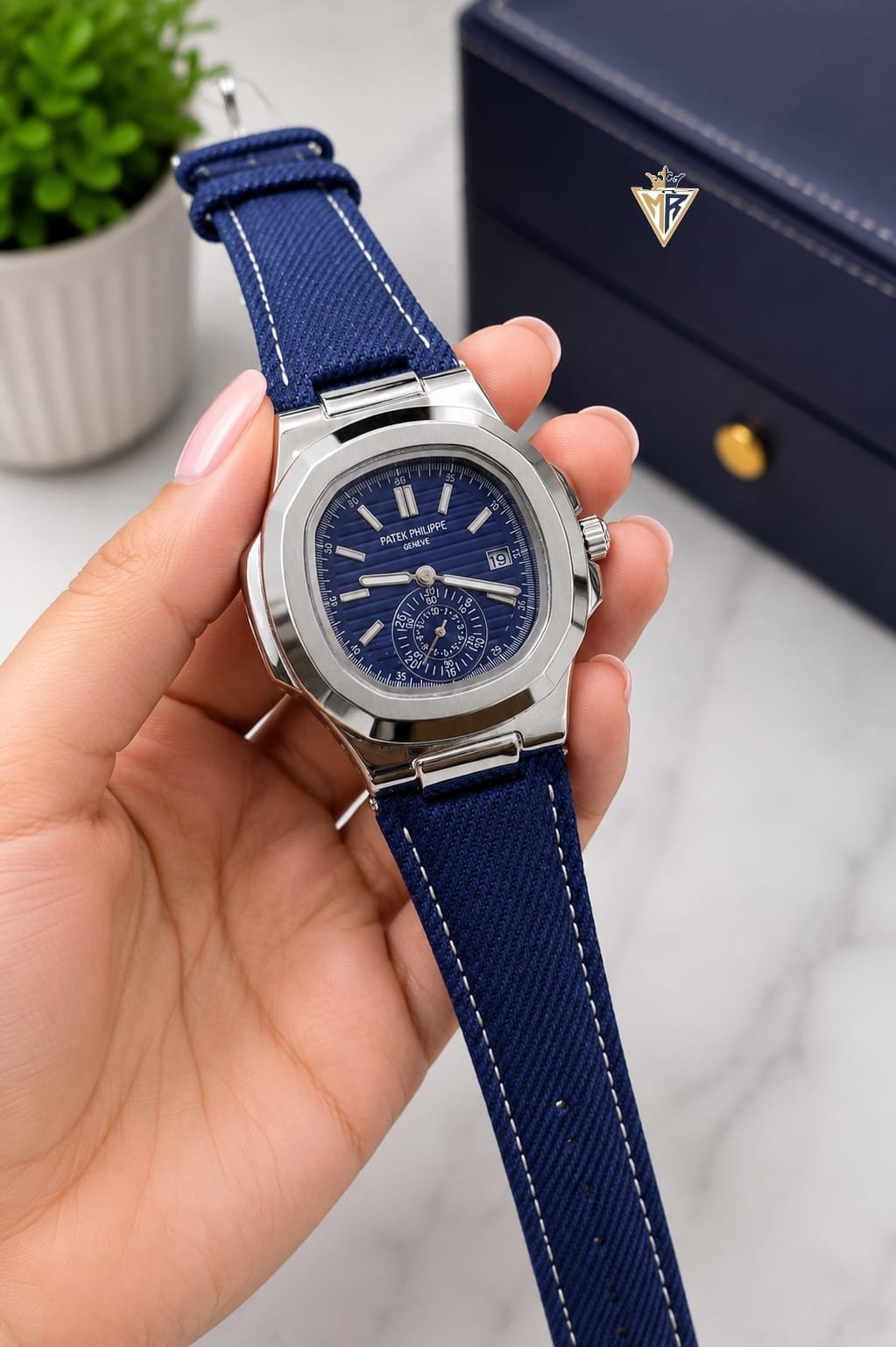 Luxury Square Dial Men's Watch – Textured Strap & Date Edition