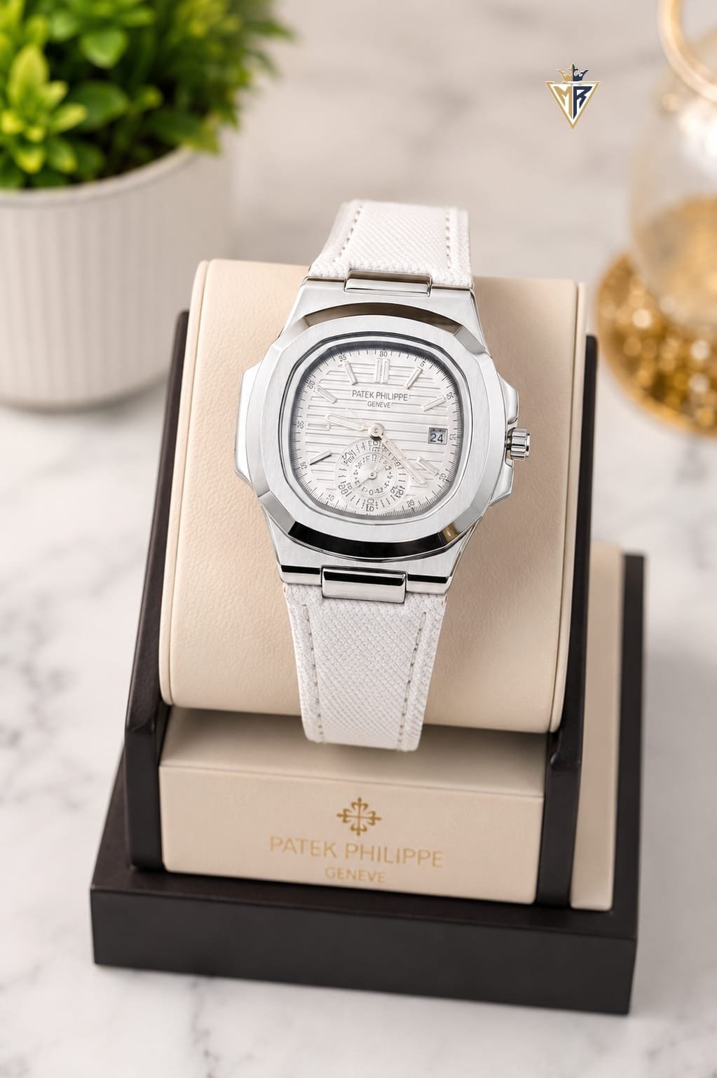 Luxury Square Dial Men's Watch – Textured Strap & Date Edition
