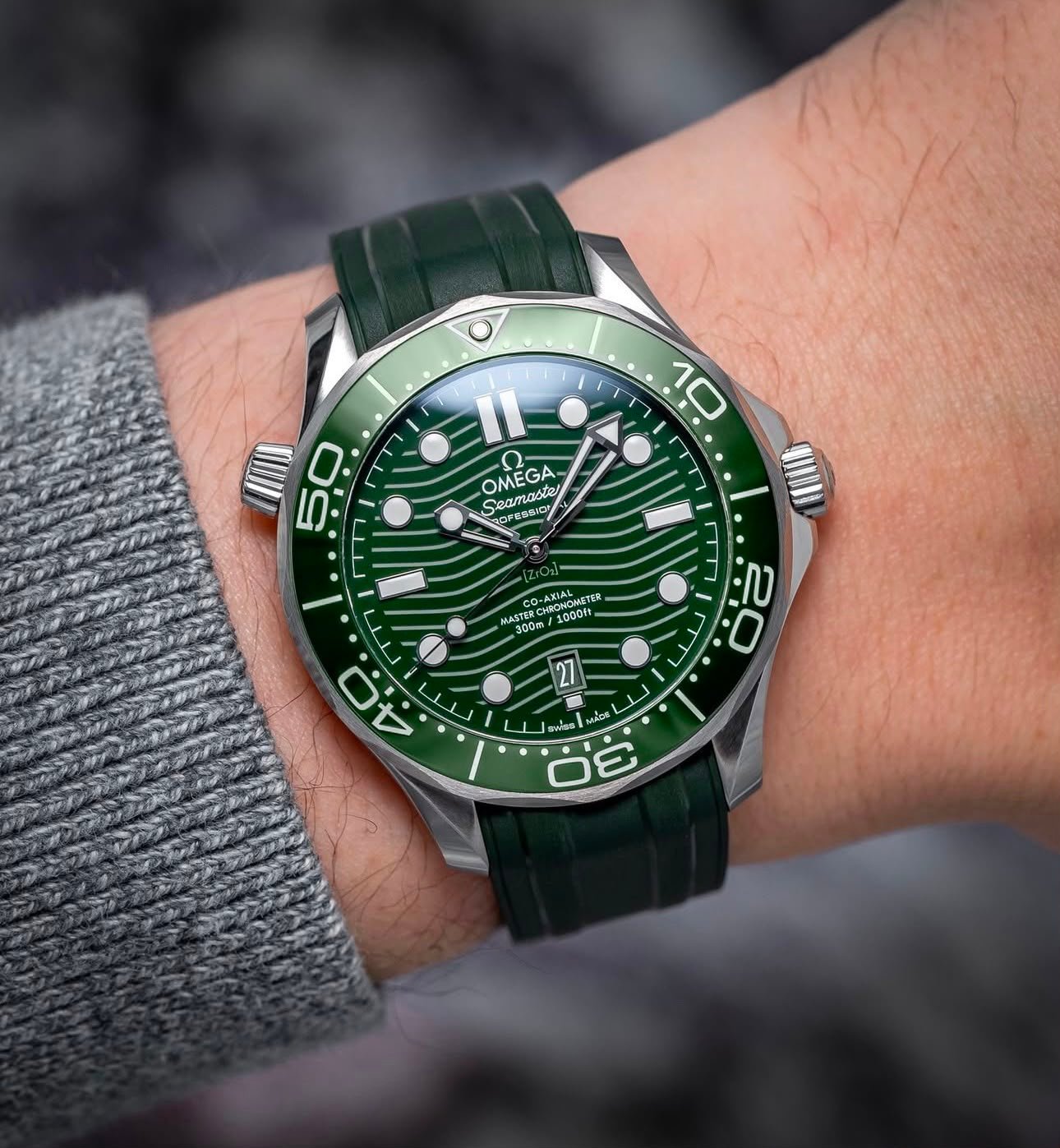 Seamaster Diver 300M Automatic Men's Watch – Green Bezel 43mm