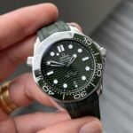 Seamaster Diver 300M Automatic Men’s Watch – Green Bezel 43mm