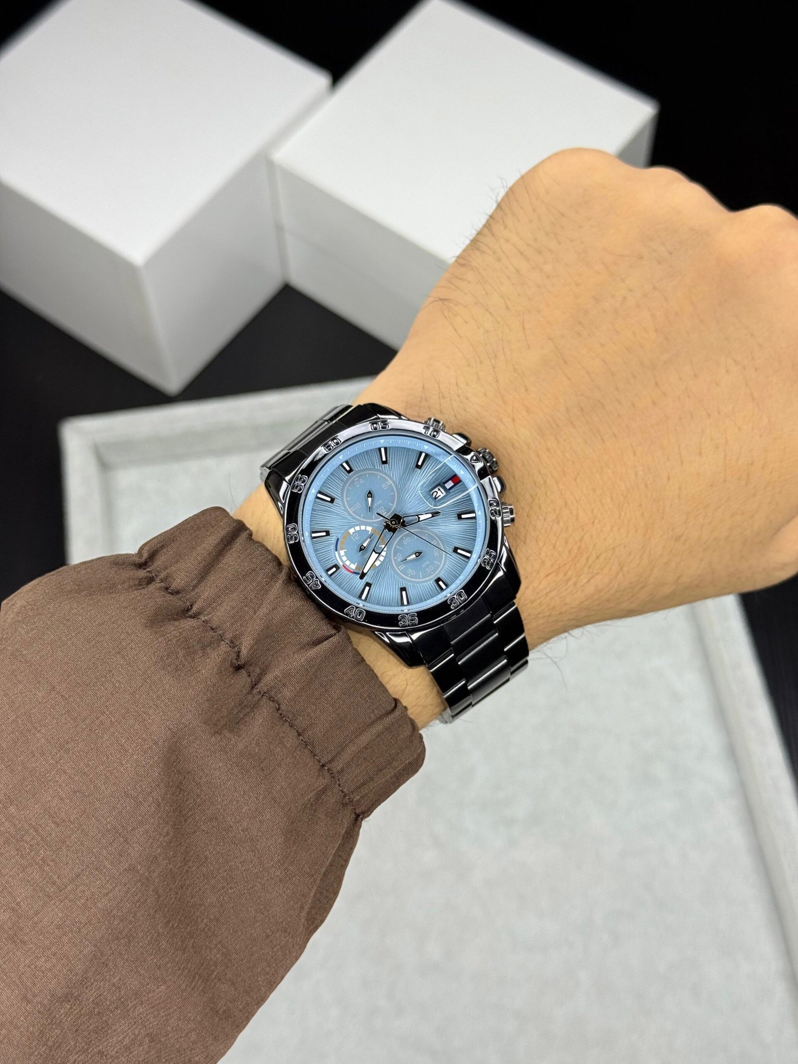 Men's Multifunction Chronograph Watch – Black Dial 42mm Steel Edition