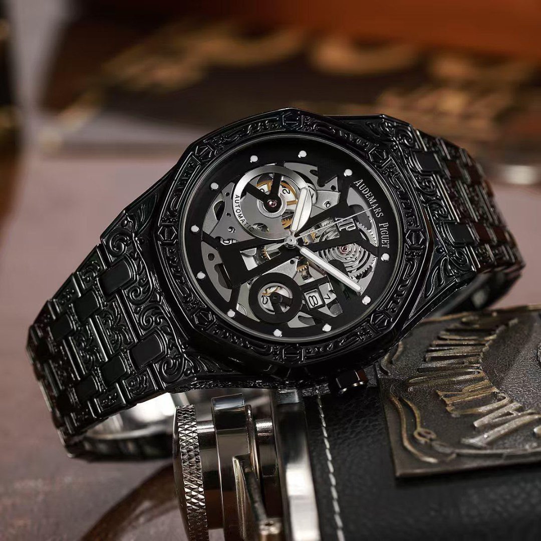 Premium Round Case Men's Watch – 12-Hour Date Edition