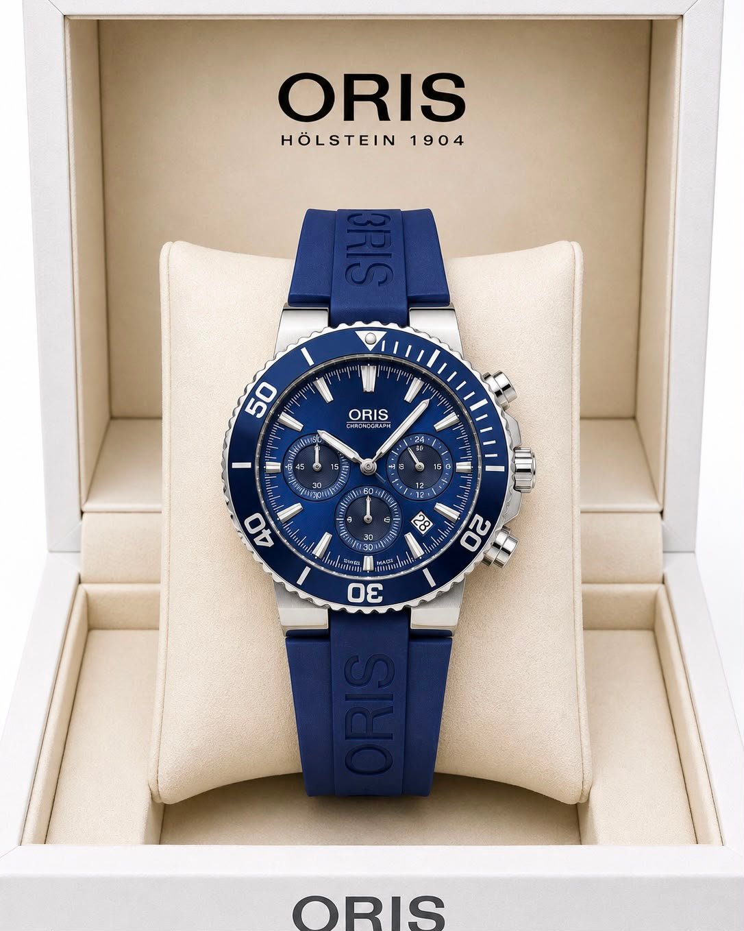 Premium Super Slim Men's Analog Watch – Fibre Strap & Solid Steel Back