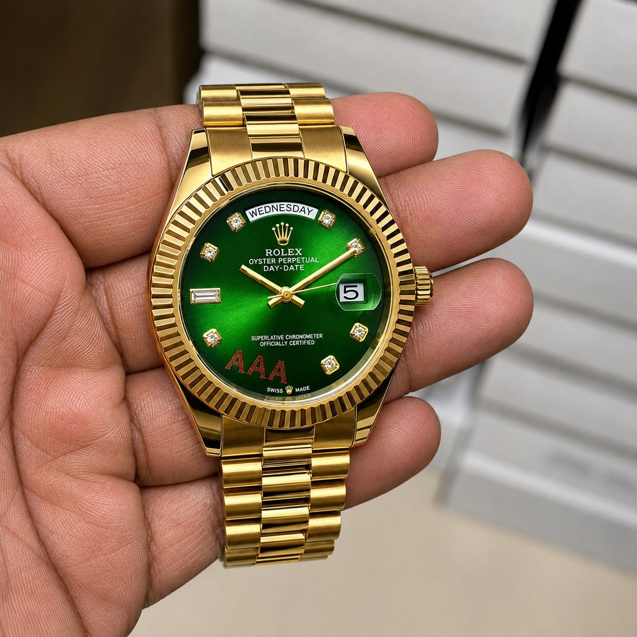 Premium Day-Date Men's Watch – 43mm ZigZag Bezel Edition